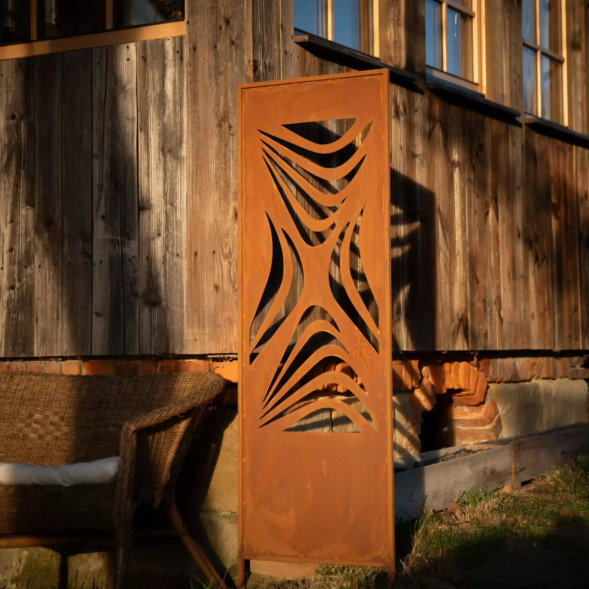 Panel Ogrodowy z Abstrakcyjnym Wzorem - Stal Rdzewiona, 160 cm - zdjęcie 4 - Kapaga