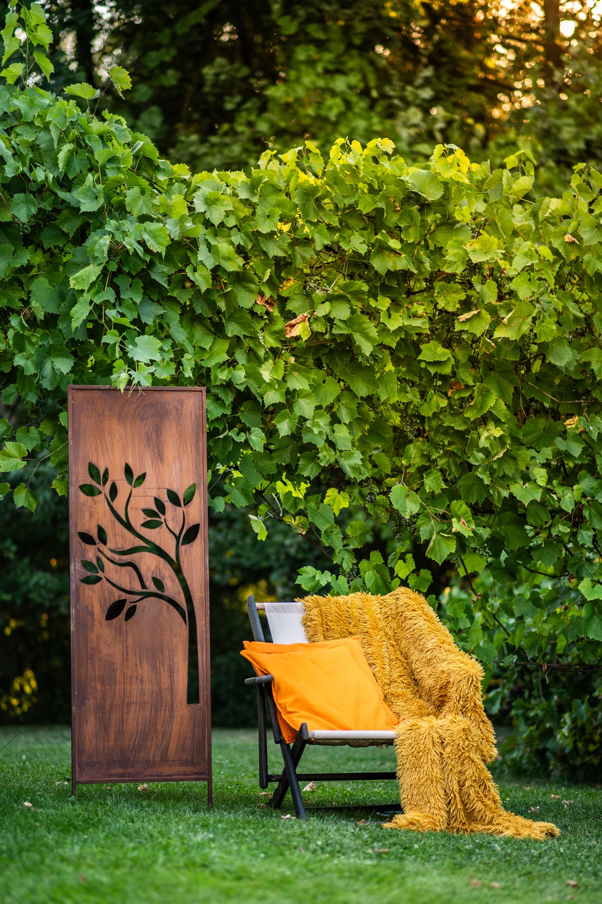 Panel ogrodowy Corten - Parawan z kwitnącym drzewem 160 x 50 cm