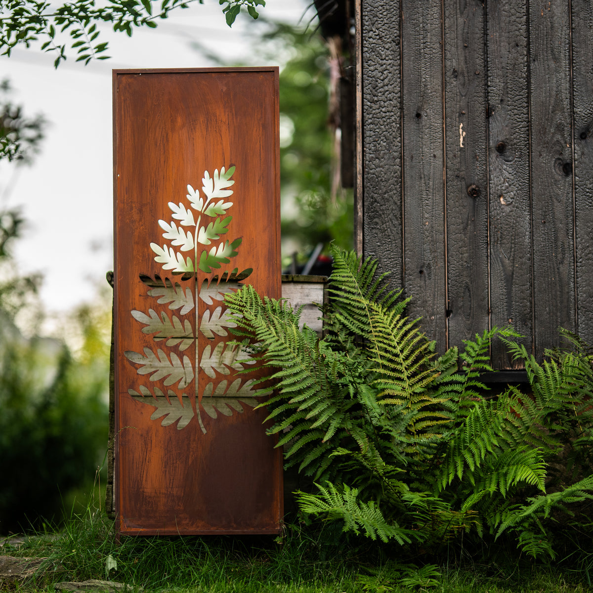 Panel ogrodowy Corten - Parawan z dużą paprocią 160 x 50 cm
