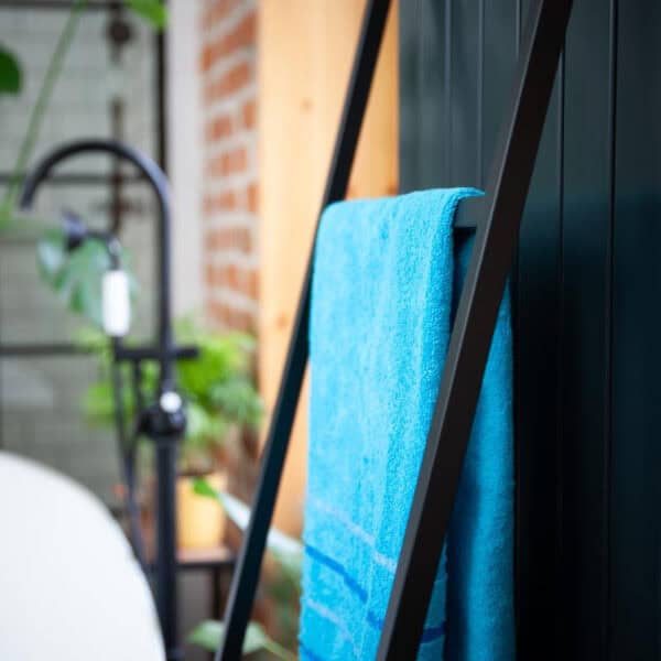 Elegancka Drabinka Łazienkowa - Czarne Stalowe Wykończenie, Dostępna w Długości 140 cm i 120 cm - zdjęcie 18 - Kapaga